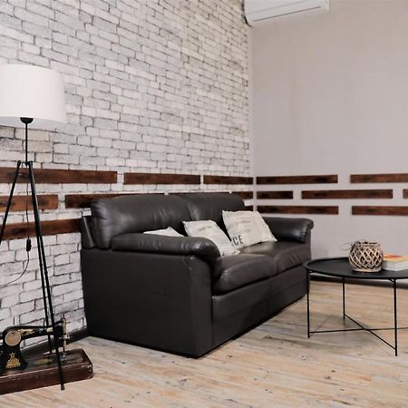 Avlabari Apartment - New One تبليسي المظهر الخارجي الصورة